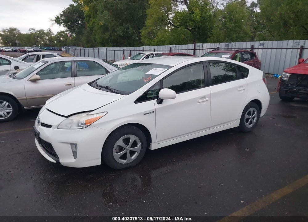 2013 TOYOTA PRIUS TWO VIN: JTDKN3DU7D5643589