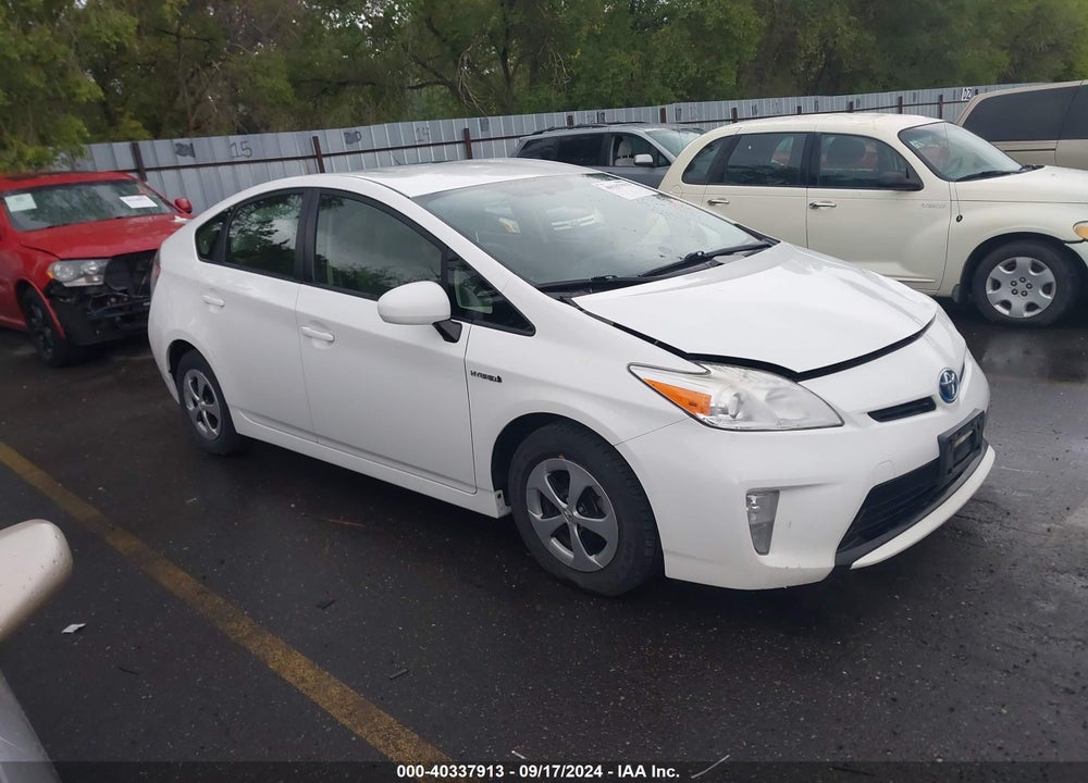 2013 TOYOTA PRIUS TWO VIN: JTDKN3DU7D5643589