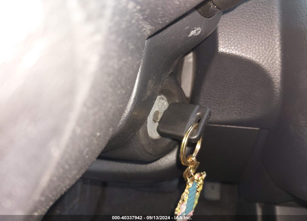 2007 NISSAN VERSA 1.8S VIN: 3N1BC13E77L400151