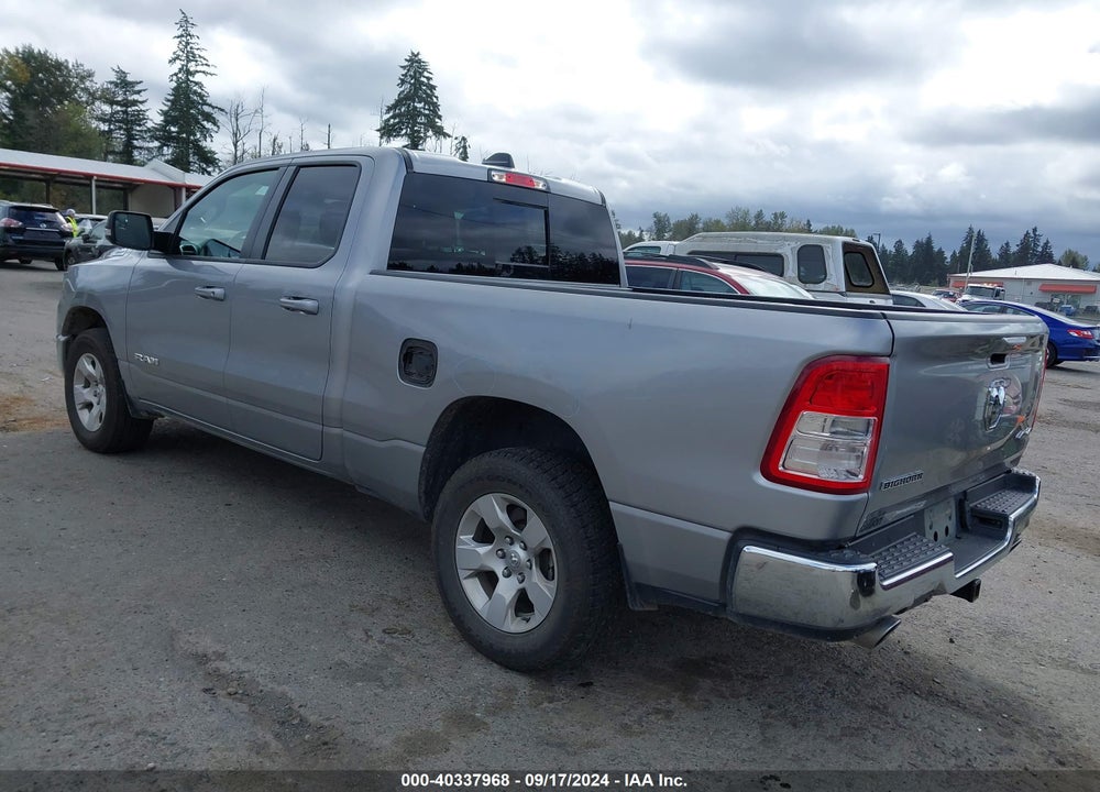 2022 RAM 1500 BIG HORN QUAD CAB 4X4 6'4 BOX VIN: 1C6SRFBT6NN132397