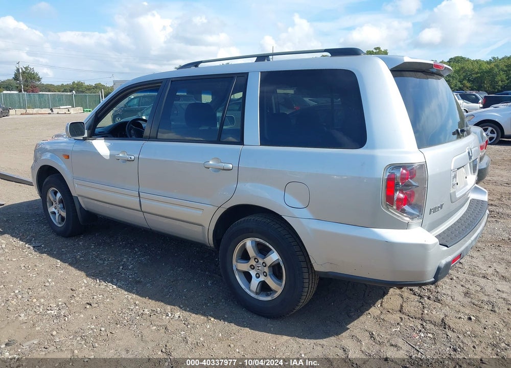 2007 HONDA PILOT EX VIN: 2HKYF18497H501688