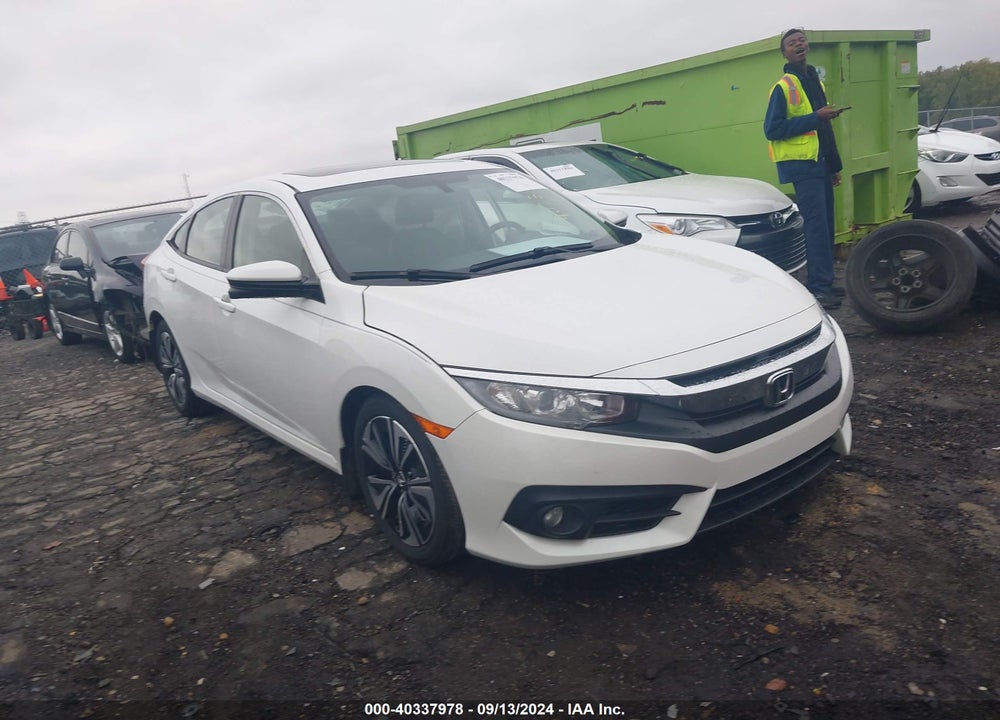 2018 HONDA CIVIC EX-L VIN: JHMFC1F76JX041638
