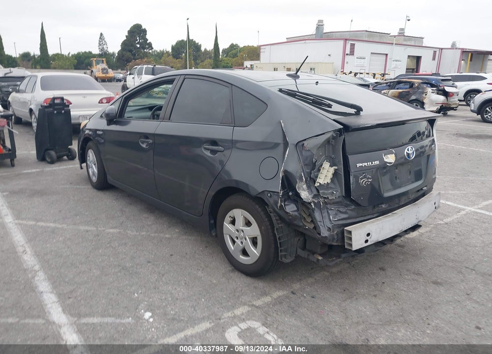 2011 TOYOTA PRIUS TWO VIN: JTDKN3DU8B1362048