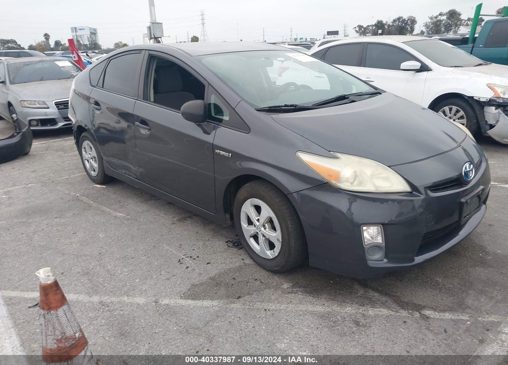2011 TOYOTA PRIUS TWO VIN: JTDKN3DU8B1362048