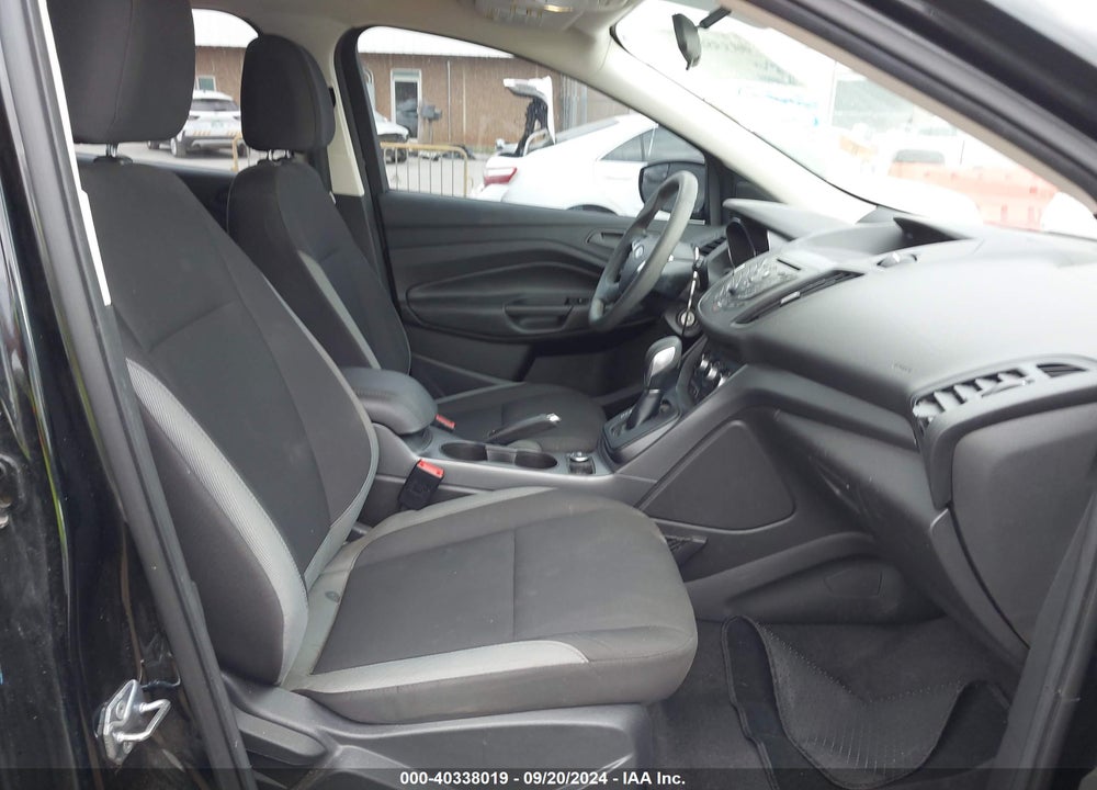 2016 FORD ESCAPE S VIN: 1FMCU0F73GUC58100