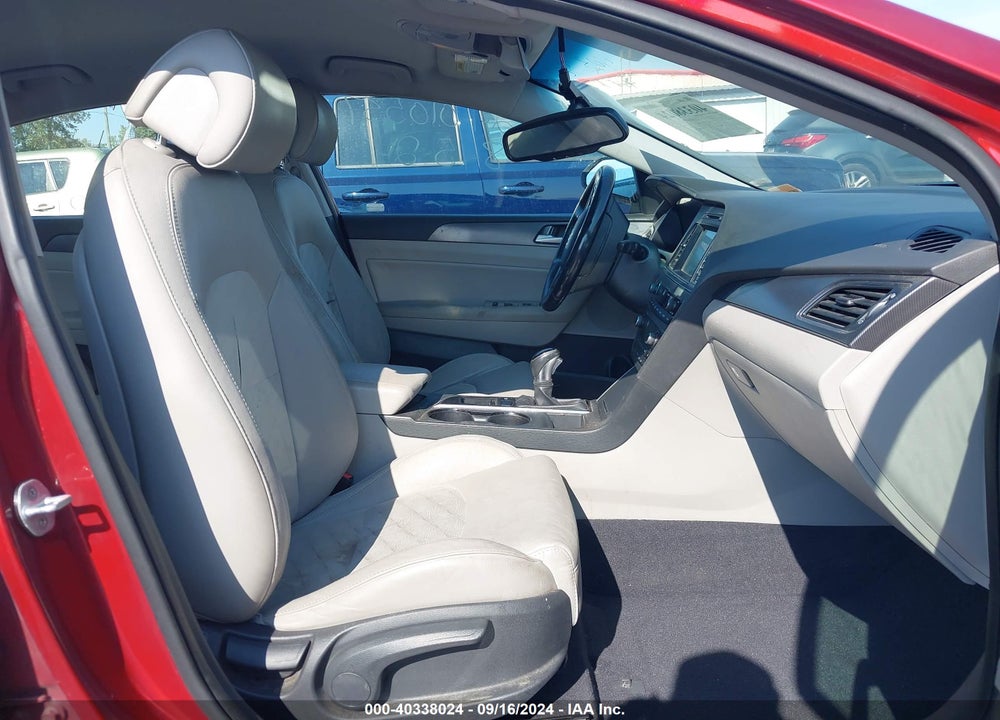 2016 HYUNDAI SONATA SPORT VIN: 5NPE34AF1GH283125