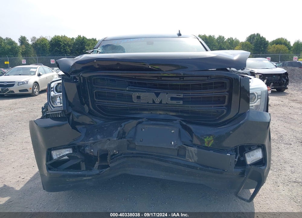 2019 GMC YUKON XL SLE VIN: 1GKS2FKC7KR121172