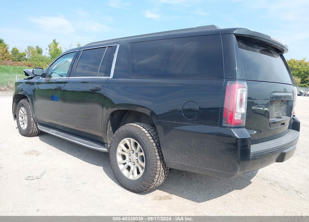 2019 GMC YUKON XL SLE VIN: 1GKS2FKC7KR121172