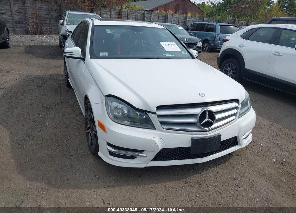 2013 MERCEDES-BENZ C 300 LUXURY 4MATIC/SPORT 4MATIC VIN: WDDGF8AB7DR251763