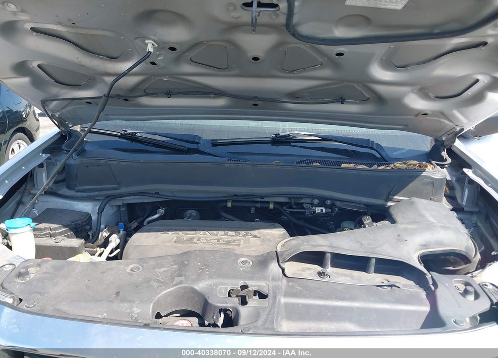 2015 HONDA PILOT LX VIN: 5FNYF3H2XFB008965
