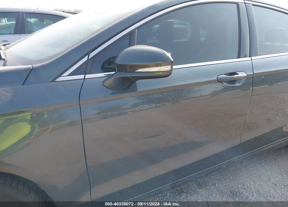 2016 FORD FUSION SE VIN: 3FA6P0HD9GR174923