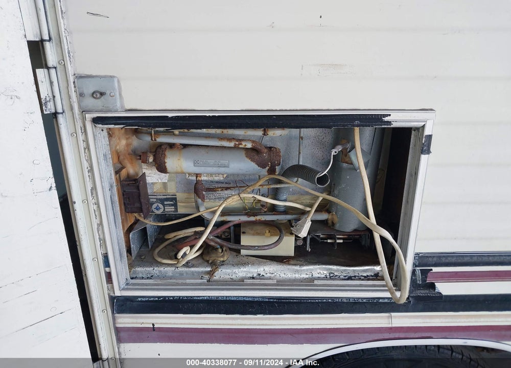1987 TOYOTA PICKUP CAB CHASSIS RN75 DLX VIN: JT5RN75U0H0014713