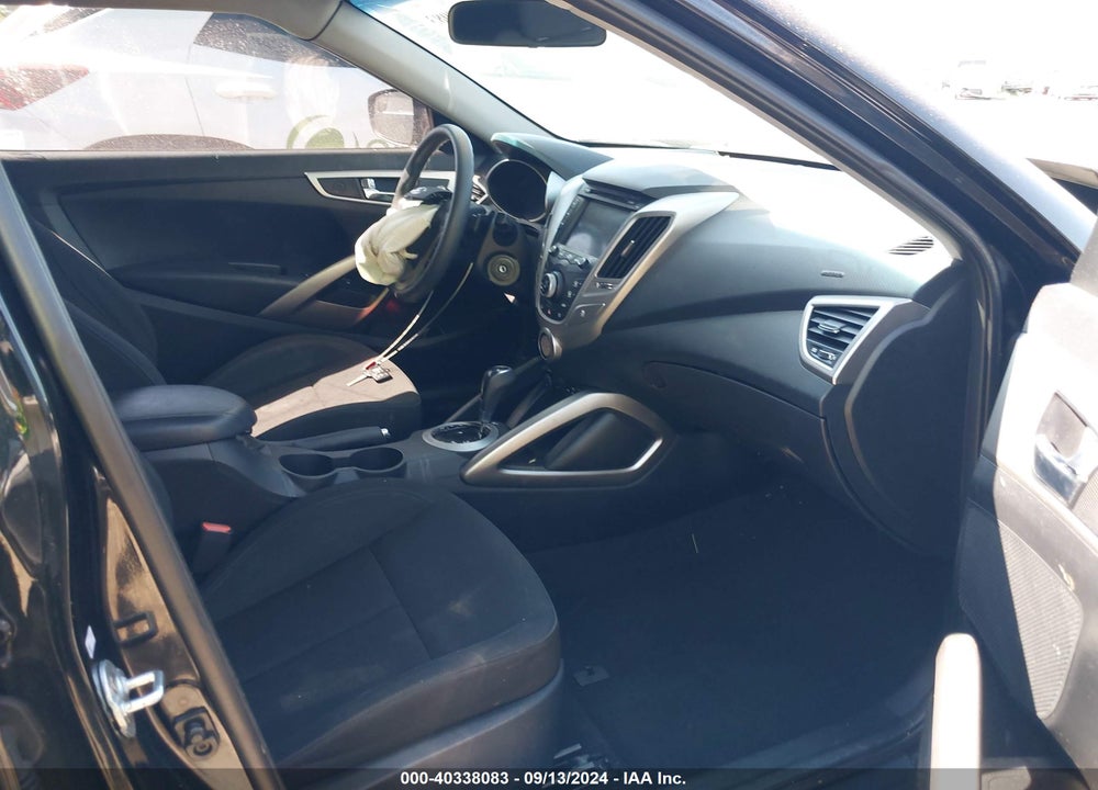 2016 HYUNDAI VELOSTER VIN: KMHTC6AD5GU276455