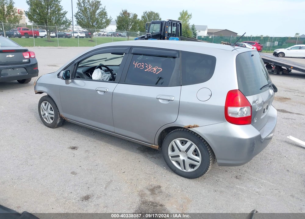 2008 HONDA FIT VIN: JHMGD38408S072472