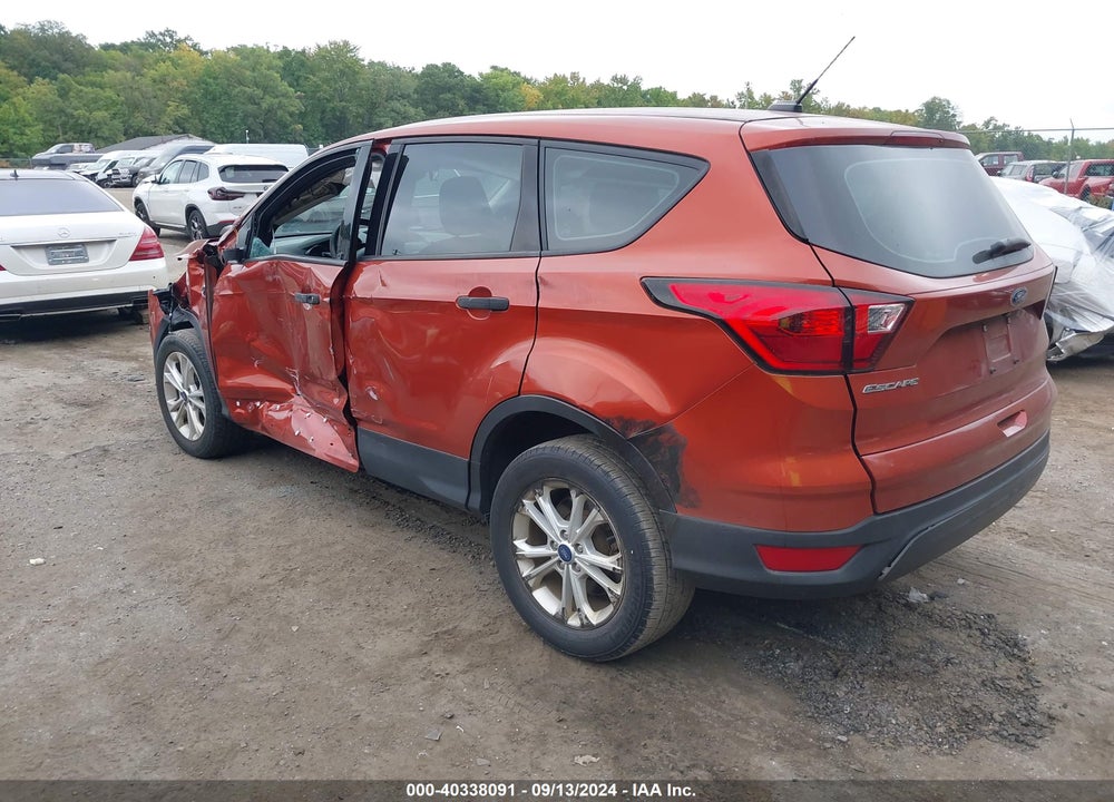 2019 FORD ESCAPE S VIN: 1FMCU0F7XKUA30474