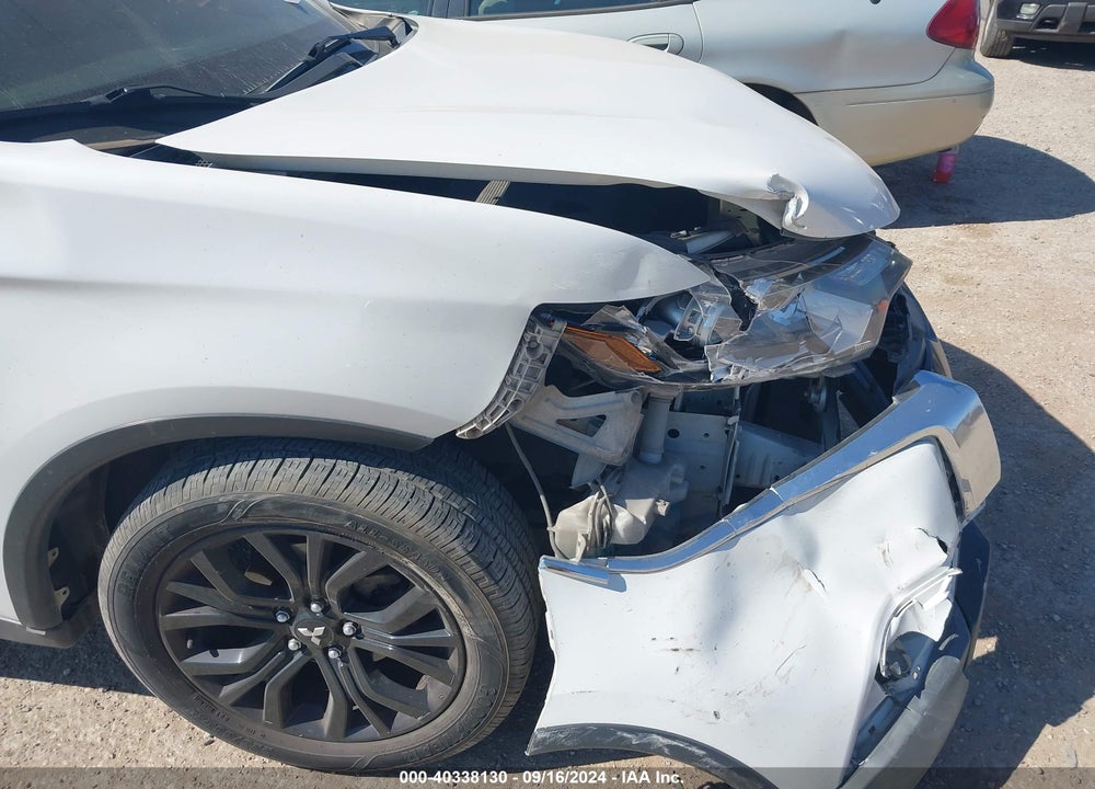 2018 MITSUBISHI OUTLANDER LE VIN: JA4AD3A34JZ030712
