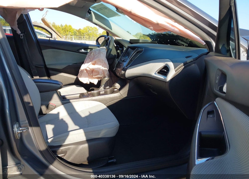 2019 CHEVROLET CRUZE LT VIN: 1G1BE5SM1K7124708