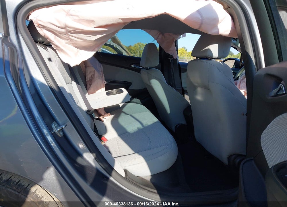 2019 CHEVROLET CRUZE LT VIN: 1G1BE5SM1K7124708