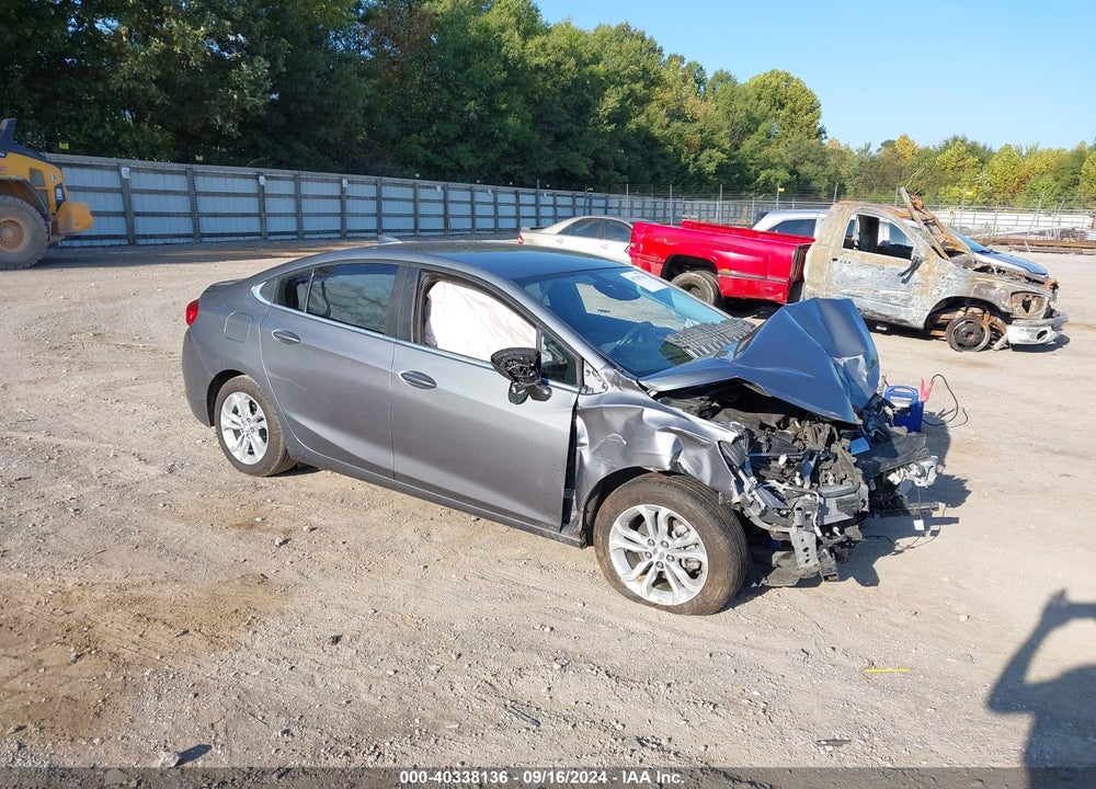 2019 CHEVROLET CRUZE LT VIN: 1G1BE5SM1K7124708
