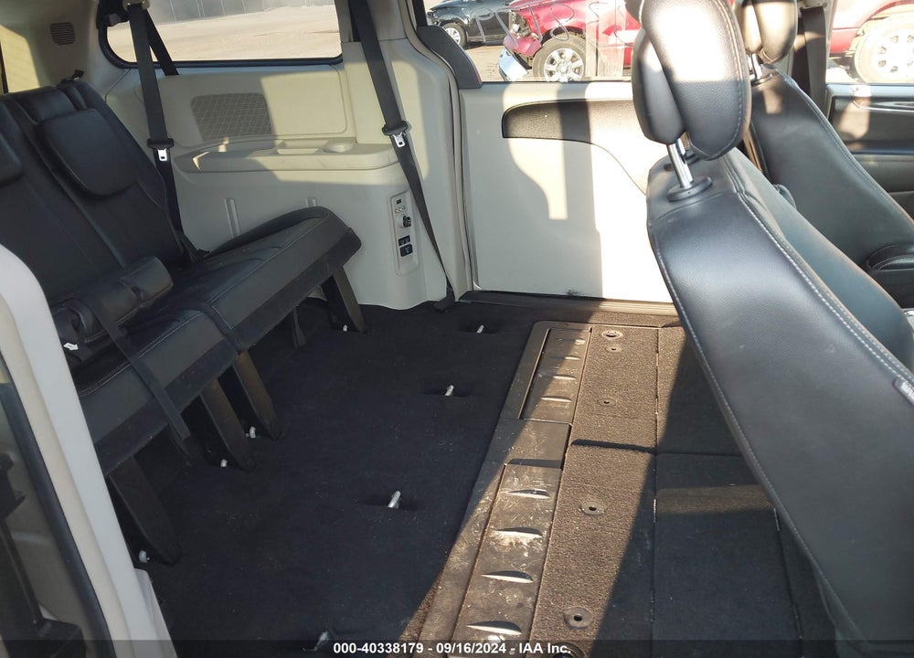 2014 CHRYSLER TOWN & COUNTRY TOURING VIN: 2C4RC1BG8ER207781