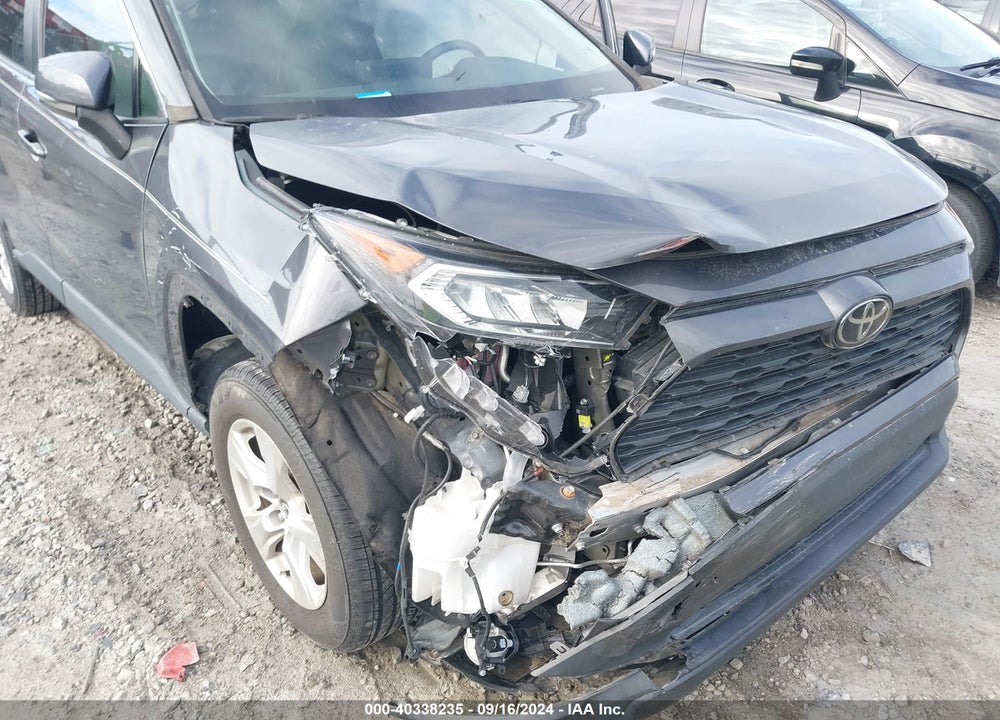 2020 TOYOTA RAV4 XLE VIN: 2T3W1RFV6LW057818