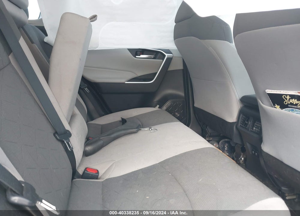 2020 TOYOTA RAV4 XLE VIN: 2T3W1RFV6LW057818