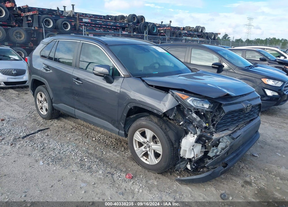 2020 TOYOTA RAV4 XLE VIN: 2T3W1RFV6LW057818