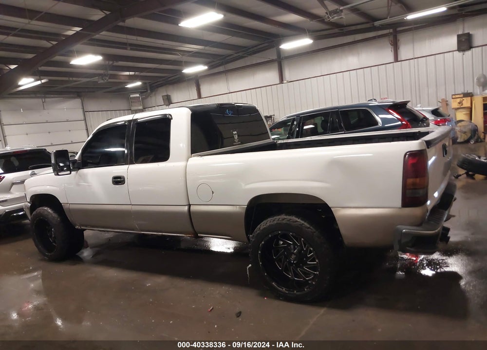 2000 GMC SIERRA 1500 SLE VIN: 2GTEK19T8Y1193226