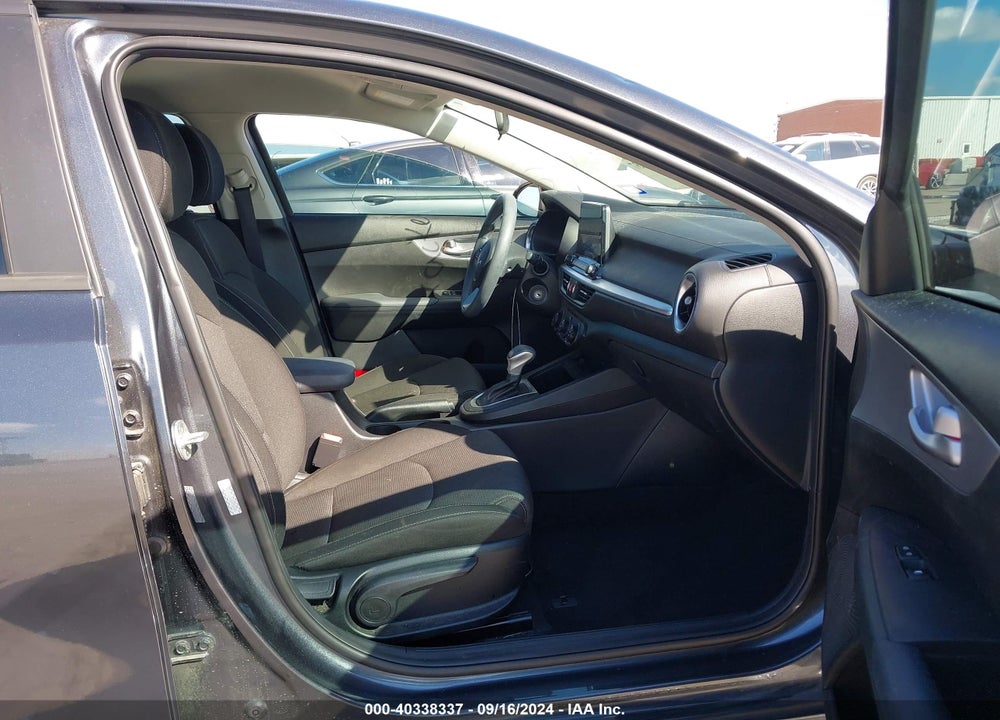 2022 KIA FORTE LXS VIN: 3KPF24AD5NE492844