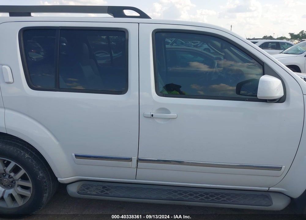 2012 NISSAN PATHFINDER LE VIN: 5N1AR1NN8CC628701
