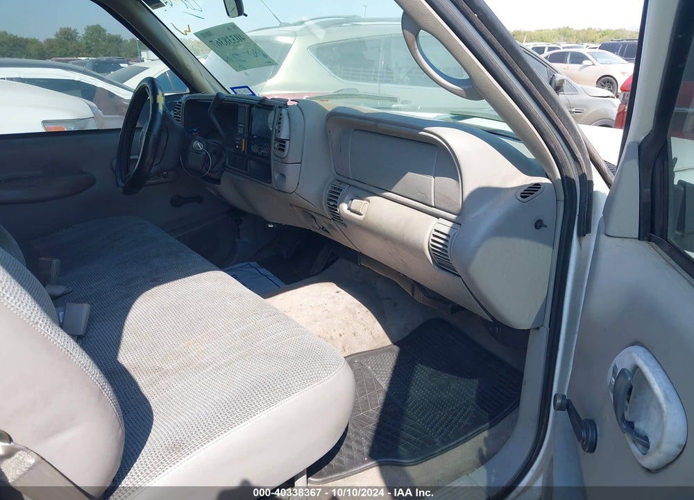 1998 CHEVROLET C1500 FLEETSIDE VIN: 1GCEC14W3WZ149430
