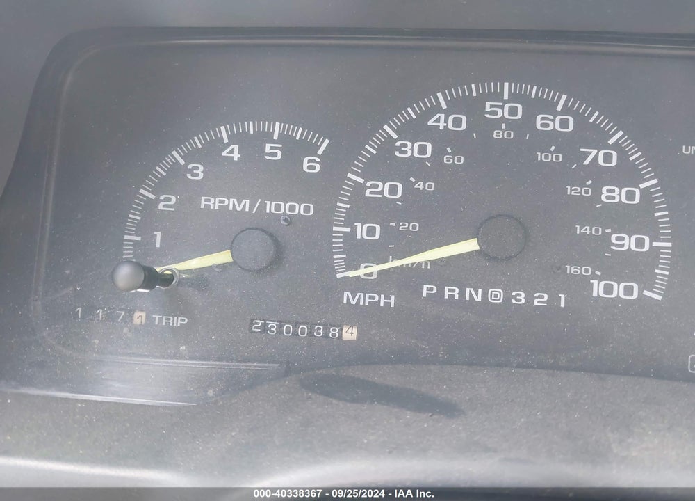 1998 CHEVROLET C1500 FLEETSIDE VIN: 1GCEC14W3WZ149430