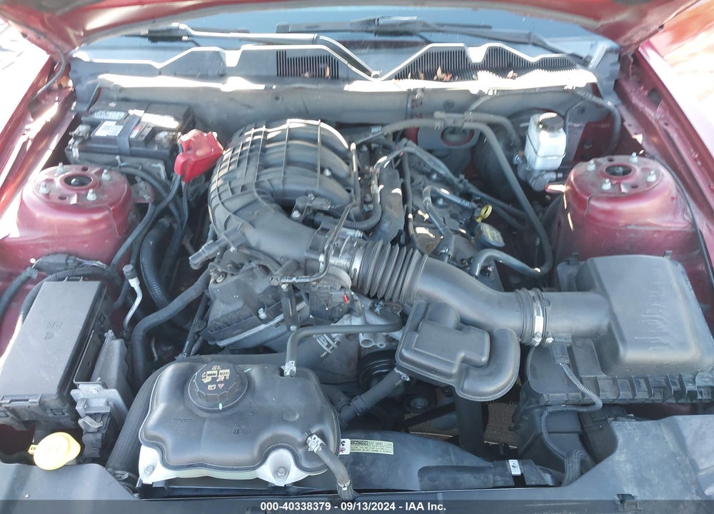 2014 FORD MUSTANG V6 VIN: 1ZVBP8AM3E5201144