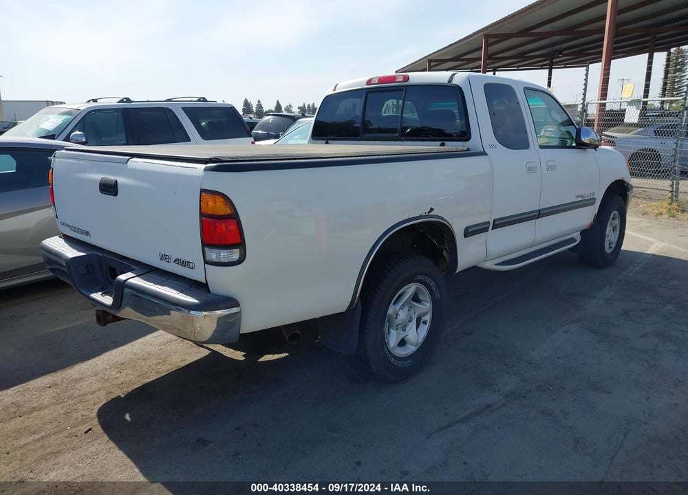 2000 TOYOTA TUNDRA SR5 V8 VIN: 5TBBT4411YS066777