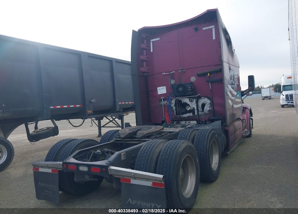 2020 PETERBILT 579 VIN: 1XPBD49X1LD633204