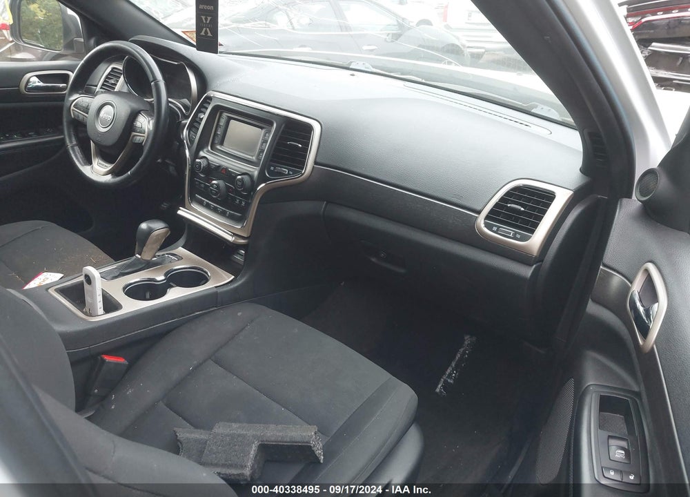 2016 JEEP GRAND CHEROKEE LAREDO VIN: 1C4RJFAG8GC447848