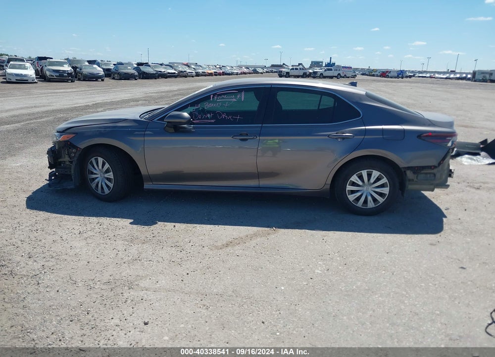 2022 TOYOTA CAMRY LE HYBRID VIN: 4T1C31AK5NU041908