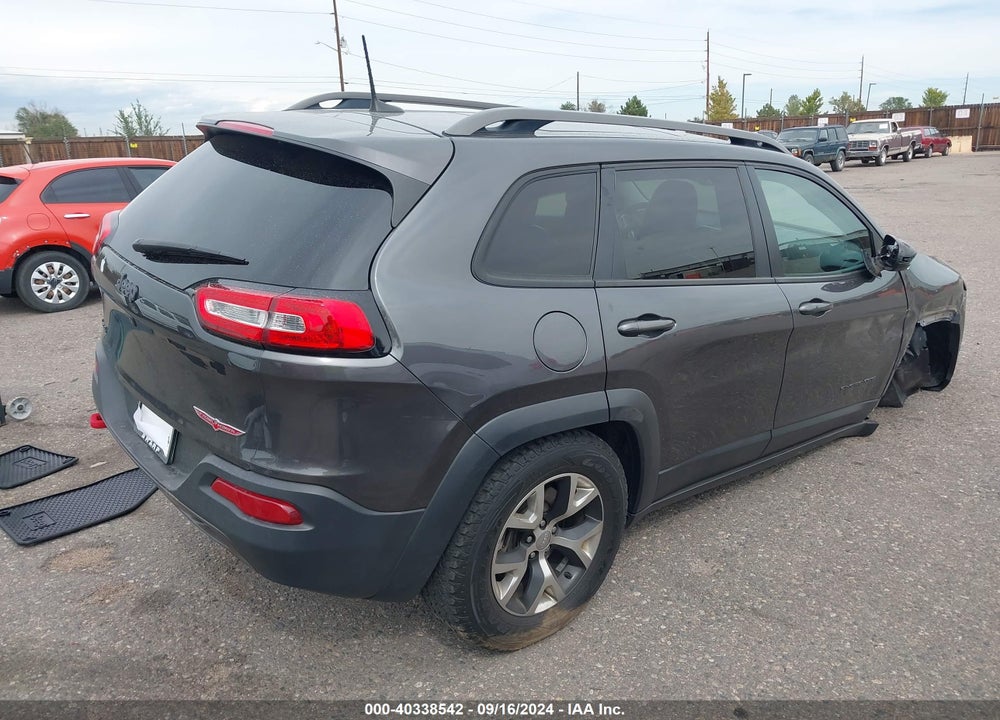 2017 JEEP CHEROKEE TRAILHAWK 4X4 VIN: 1C4PJMBS7HW568708