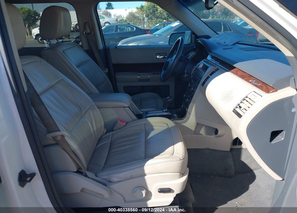 2009 FORD FLEX SEL VIN: 2FMEK62C39BA42745