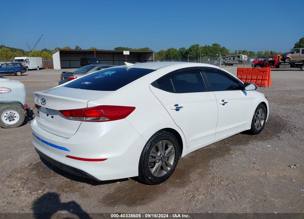 2018 HYUNDAI ELANTRA SEL VIN: 5NPD84LF3JH300721