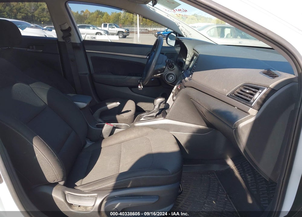 2018 HYUNDAI ELANTRA SEL VIN: 5NPD84LF3JH300721
