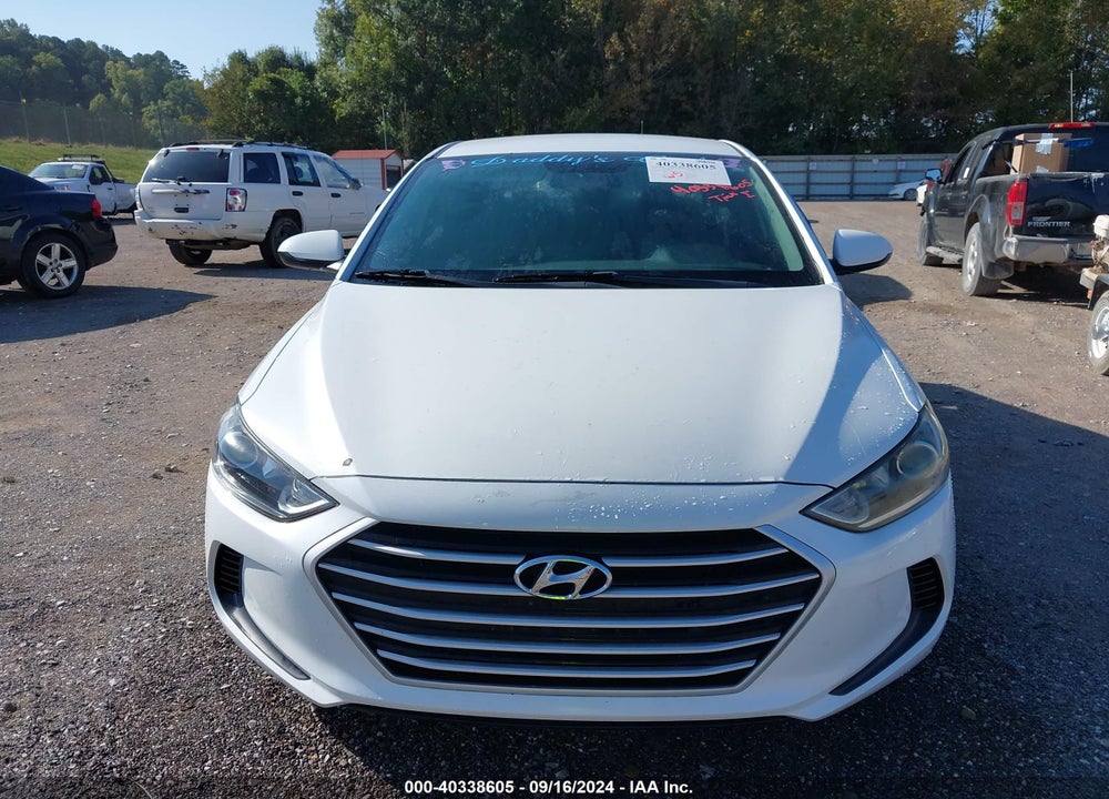 2018 HYUNDAI ELANTRA SEL VIN: 5NPD84LF3JH300721