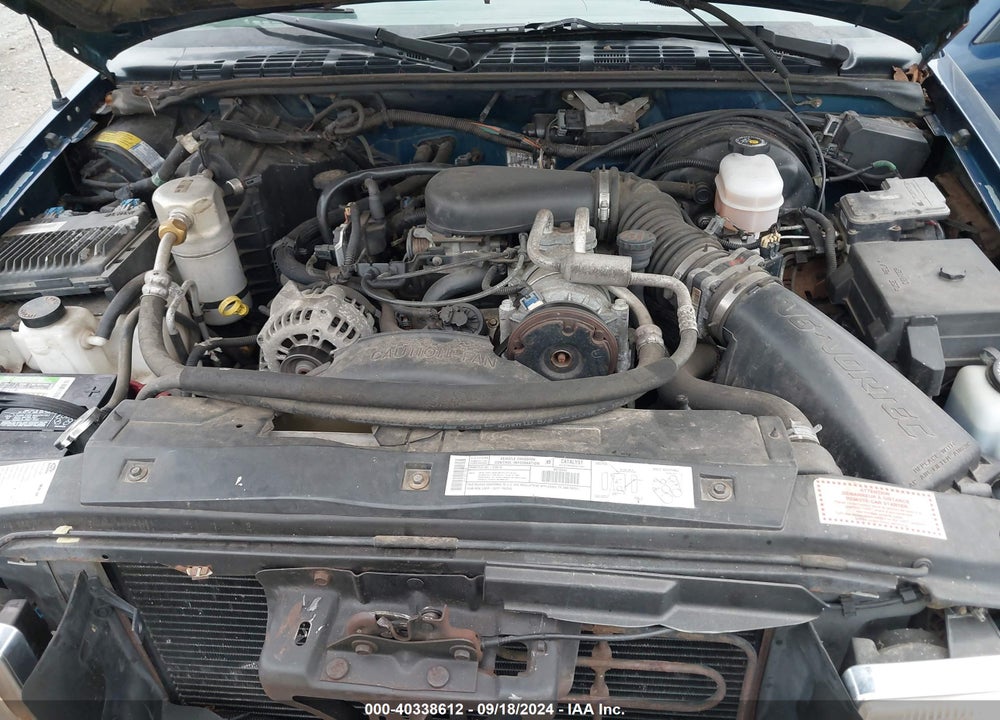 2000 CHEVROLET S-10 LS VIN: 1GCDT14W3YK102194