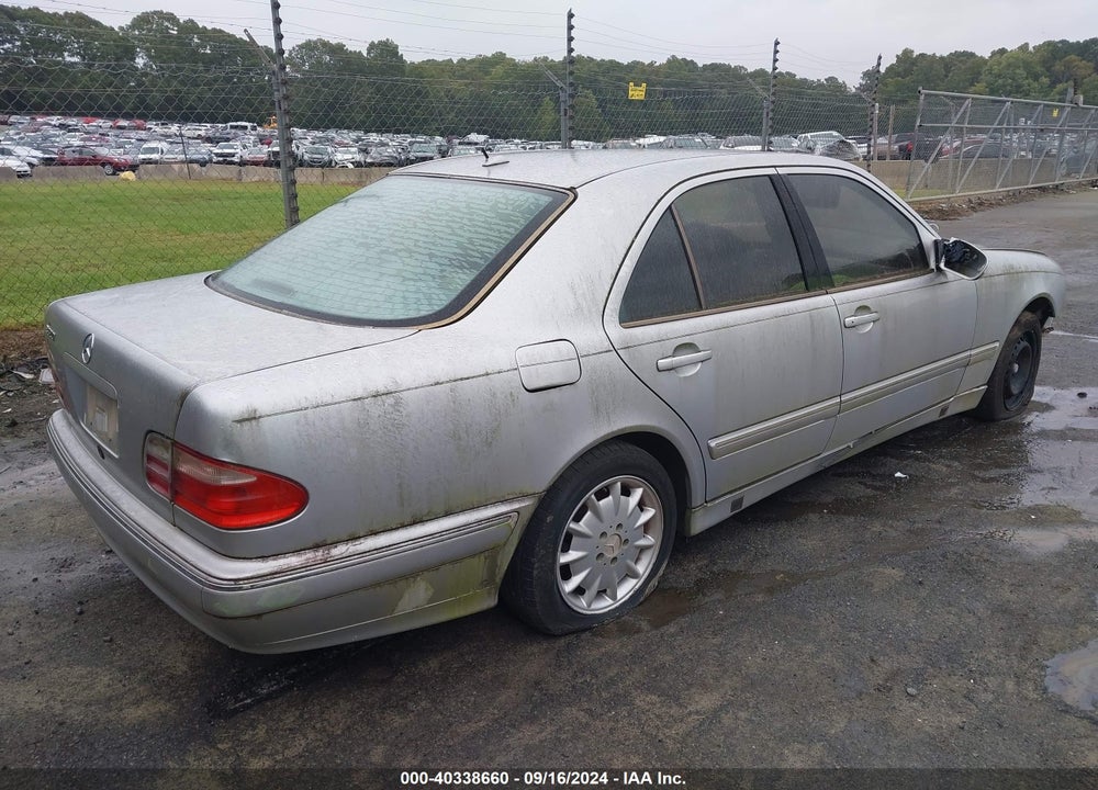 2001 MERCEDES-BENZ E 320 VIN: WDBJF65J51B337338