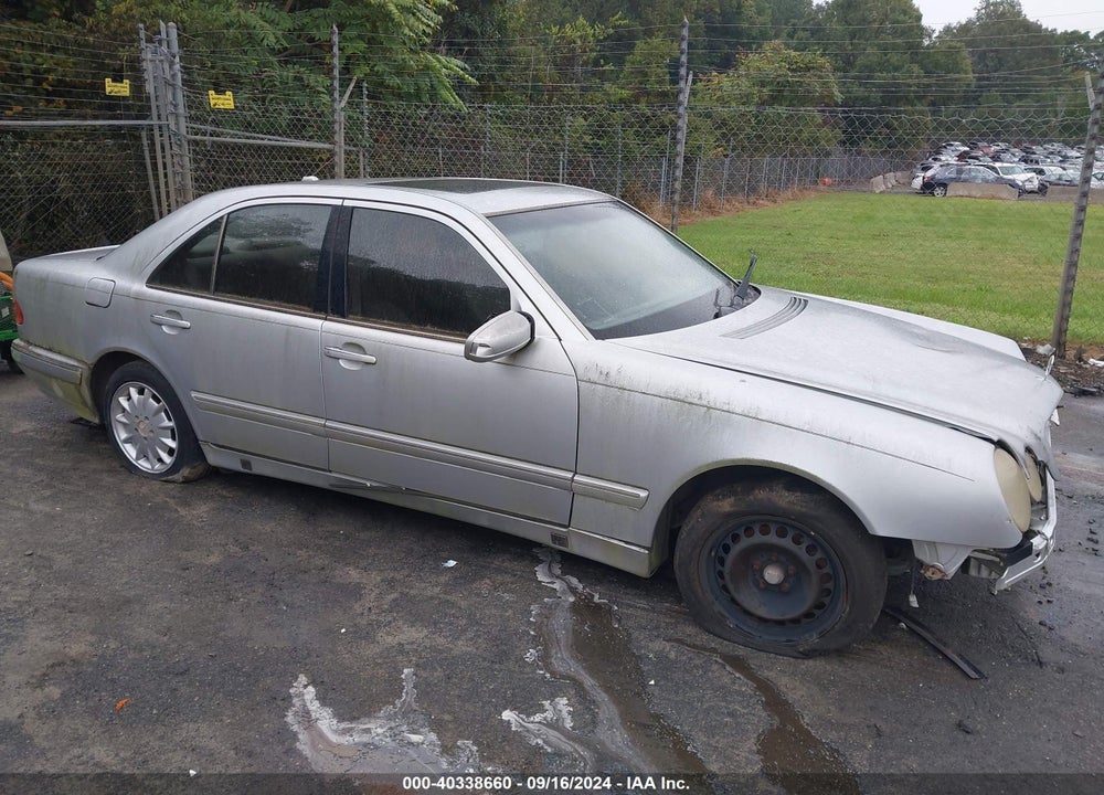 2001 MERCEDES-BENZ E 320 VIN: WDBJF65J51B337338