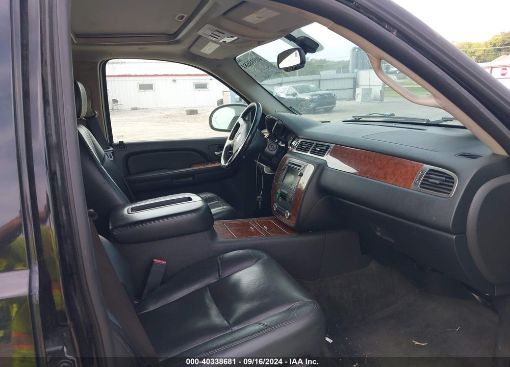 2007 CHEVROLET TAHOE LTZ VIN: 1GNFK13057R321065