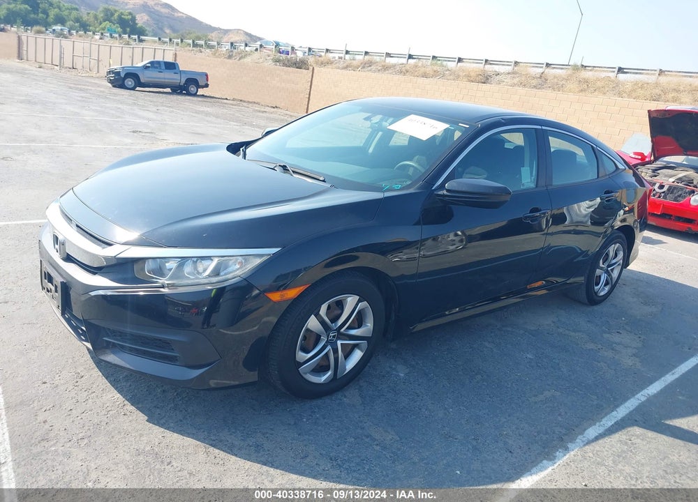 2018 HONDA CIVIC LX VIN: 2HGFC2F53JH588619