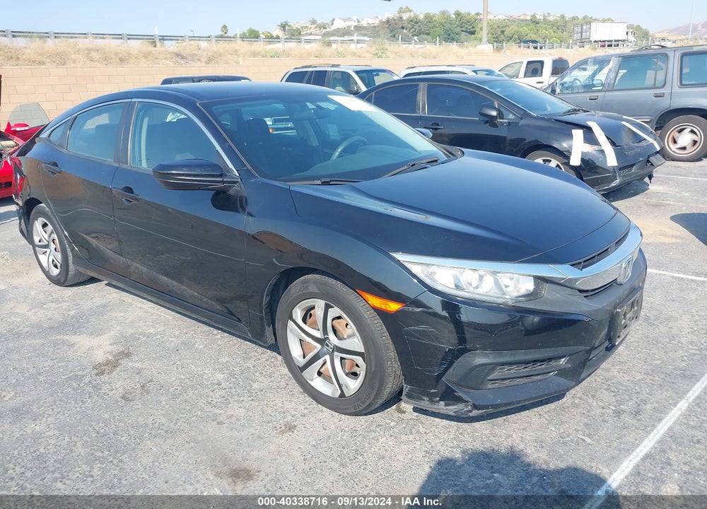 2018 HONDA CIVIC LX VIN: 2HGFC2F53JH588619