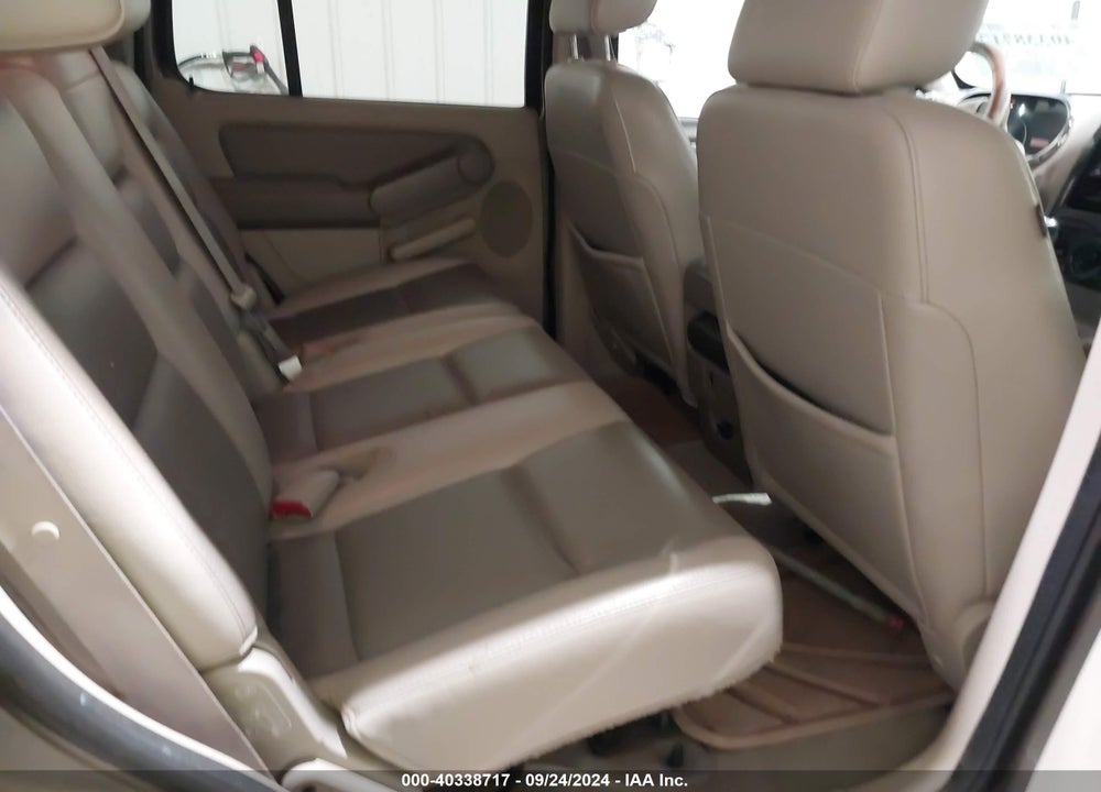 2006 FORD EXPLORER XLT VIN: 1FMEU73836UB41288