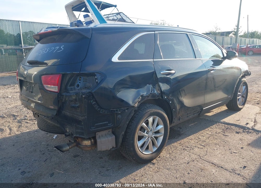 2016 KIA SORENTO 2.4L LX VIN: 5XYPGDA31GG146230